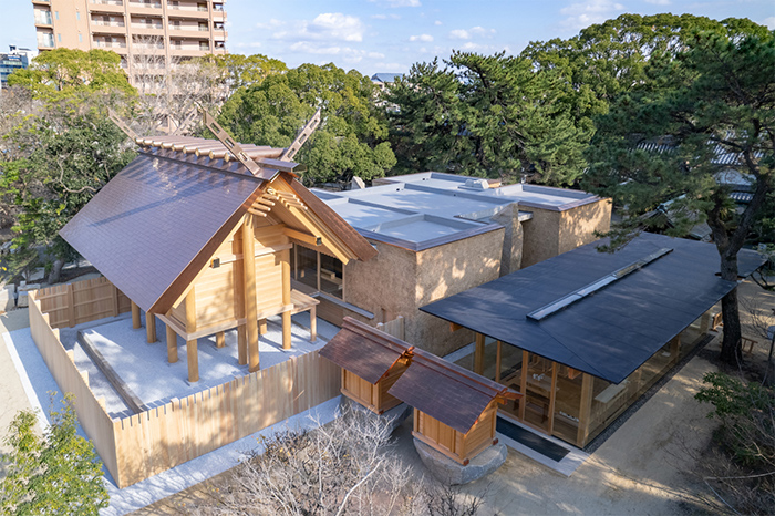 2022年12月に施工しました「鳥飼八幡宮 式年遷宮」（福岡市中央区）で、第10回福岡県木造・木質化建築賞（木造の部・大賞）、及び、第36回福岡県美しいまちづくり建築賞（一般建築の部）、福岡市第30回都市景観賞を受賞